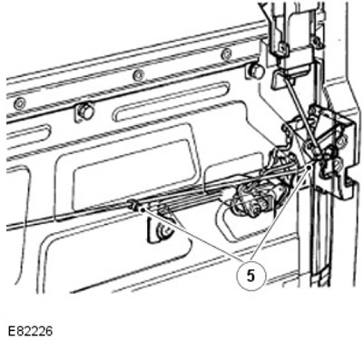 Панель усилителя передней двери - снятие и установка Defender 2007