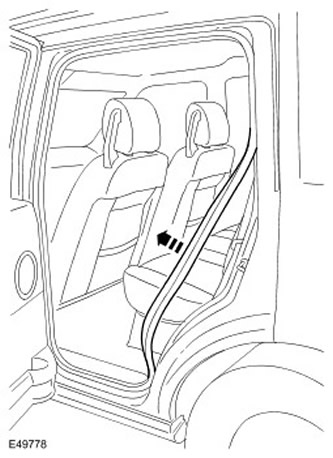 Панель отделки задней боковой части кузова Discovery 3