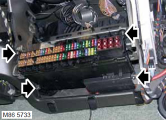 Блок резисторов электродвигателя вентилятора (леворульная) Range Rover 3