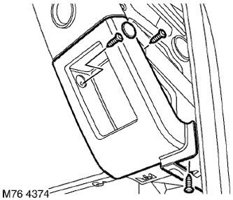 Нижняя накладка панели управления стороны водителя Range Rover 3